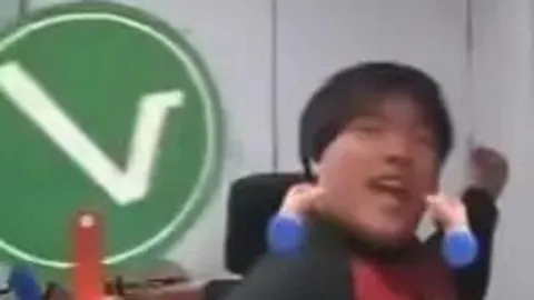 “卡塔尔荣耀之旅：赖扬客场再战，连胜脚步续写不败传奇！”